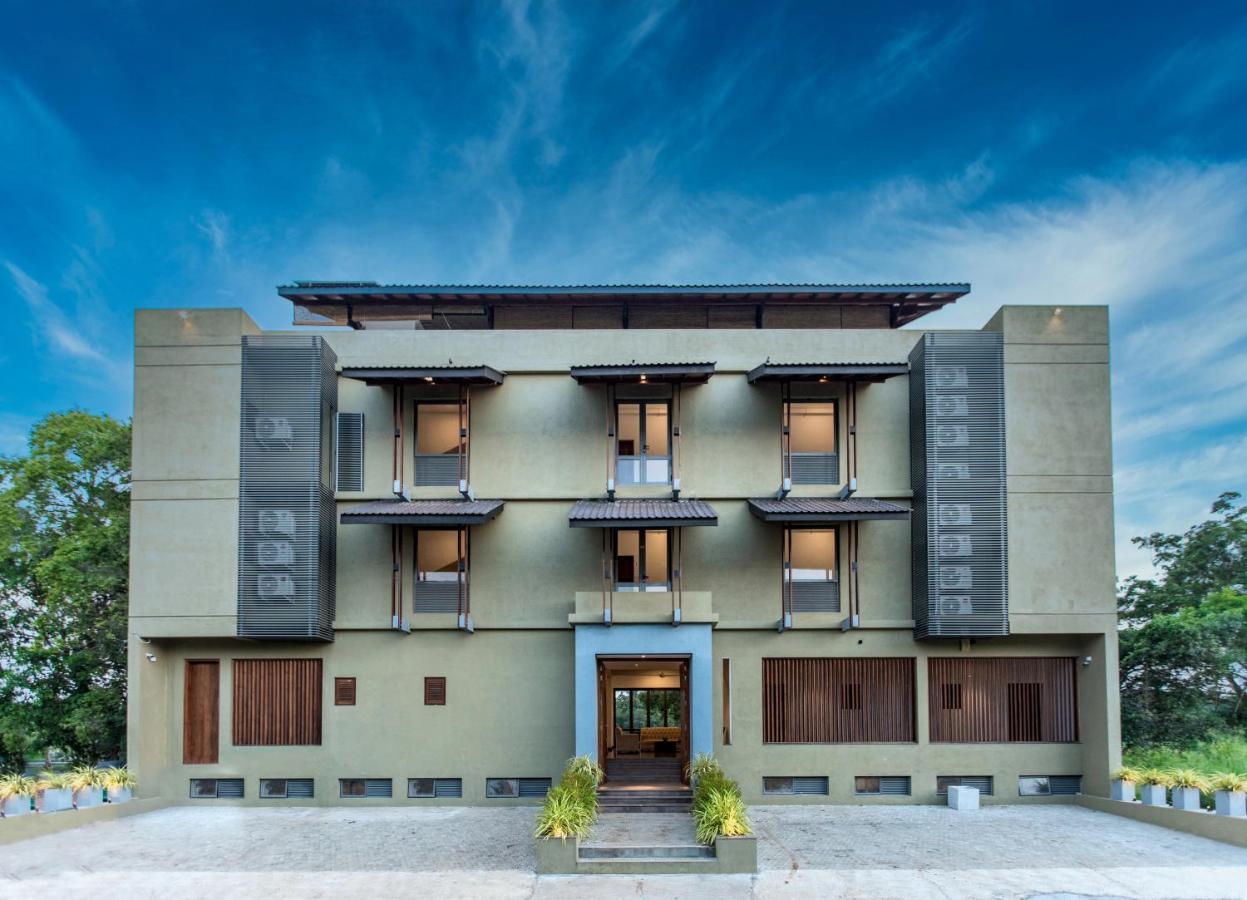 Hotel Earls Rajarata Anuradhapura Exterior foto