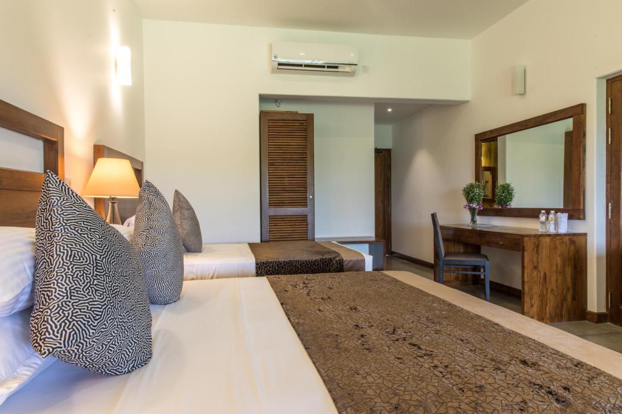 Hotel Earls Rajarata Anuradhapura Habitación foto