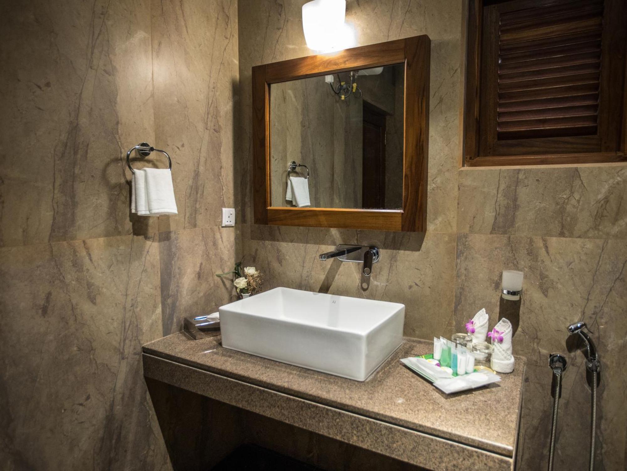 Hotel Earls Rajarata Anuradhapura Habitación foto